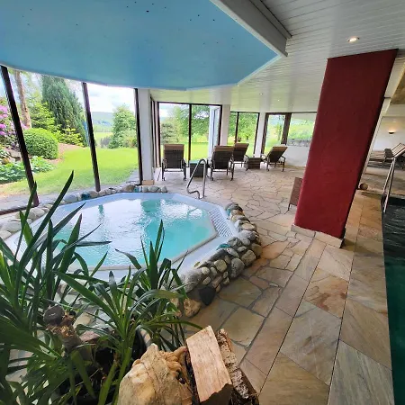 Habbel Und Welt Kann Warten 4*